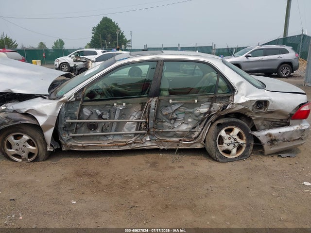 Продажа на аукционе авто 1998 Honda Accord Ex, vin: 1HGCG5650WA223541, номер лота: 45627024