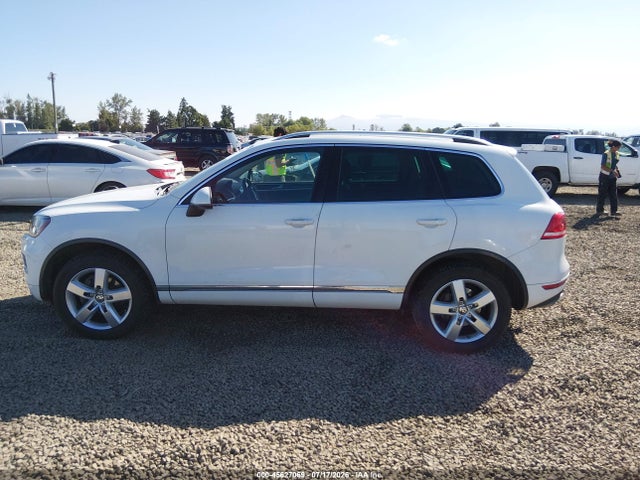 45627069 :رقم المزاد ، WVGEP9BP8ED014692 vin ، 2014 Volkswagen Touareg Tdi Lux مزاد بيع