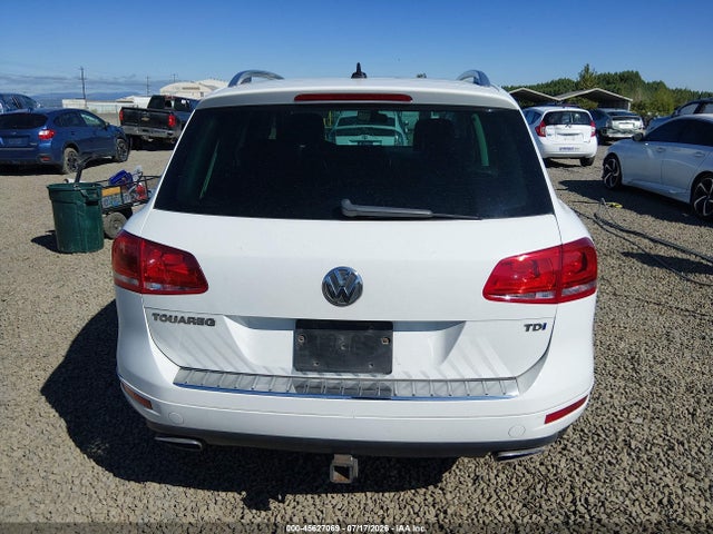 45627069 :رقم المزاد ، WVGEP9BP8ED014692 vin ، 2014 Volkswagen Touareg Tdi Lux مزاد بيع