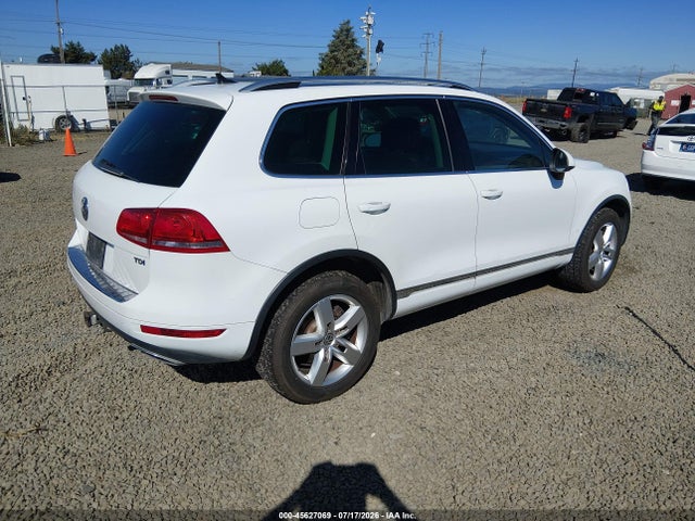 45627069 :رقم المزاد ، WVGEP9BP8ED014692 vin ، 2014 Volkswagen Touareg Tdi Lux مزاد بيع