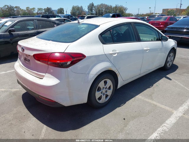 KIA FORTE LX 2018 3KPFK4A74JE244430 Image 4