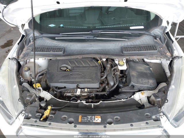 1FMCU9JD7HUC41318 Ford Escape Titanium
