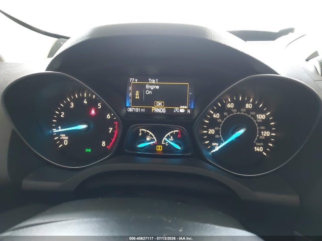 1FMCU9JD7HUC41318 Ford Escape Titanium
