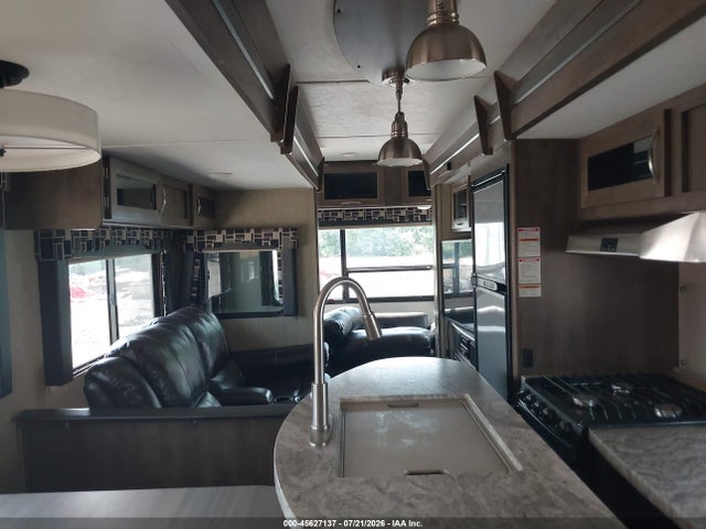 Keystone Rv Coleman 2018 4YDT30425JM941029 Image 8