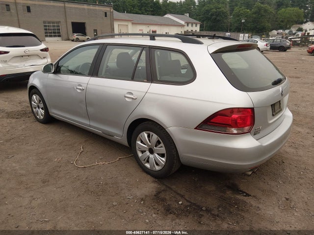 45627141 :رقم المزاد ، 3VWPP7AJ0DM674840 vin ، 2013 Volkswagen Jetta Sportwagen 2.5l S مزاد بيع
