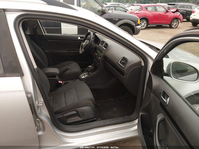 45627141 :رقم المزاد ، 3VWPP7AJ0DM674840 vin ، 2013 Volkswagen Jetta Sportwagen 2.5l S مزاد بيع