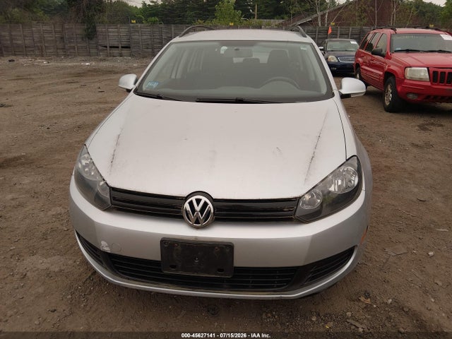 45627141 :رقم المزاد ، 3VWPP7AJ0DM674840 vin ، 2013 Volkswagen Jetta Sportwagen 2.5l S مزاد بيع