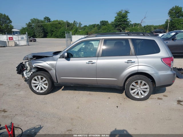 2011 Subaru Forester 2.5x Premium მანქანა იყიდება აუქციონზე, vin: JF2SHBDC4BG776886, აუქციონის ნომერი: 45627212