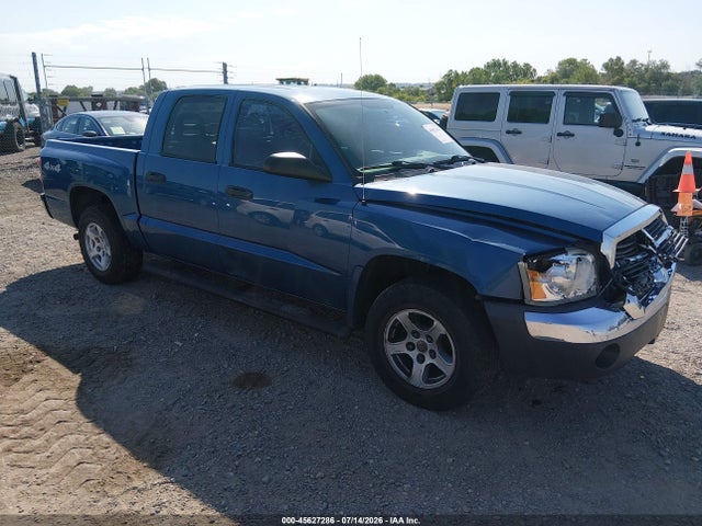 45627286 :رقم المزاد ، 1D7HW48N25S199269 vin ، 2005 Dodge Dakota Slt مزاد بيع