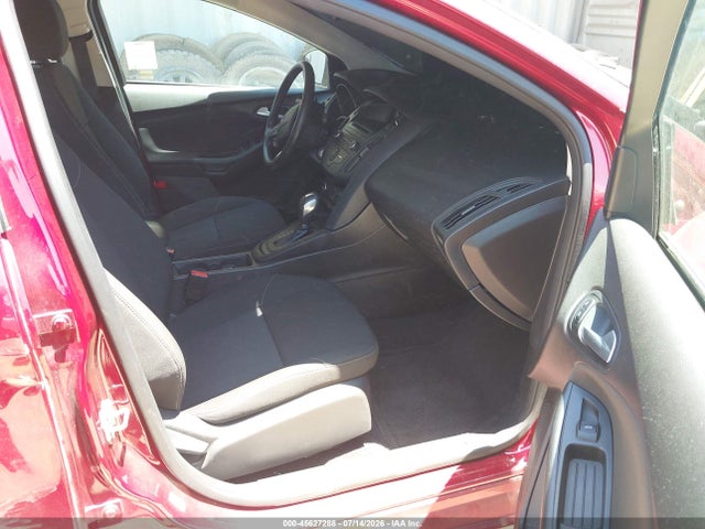 Ford FOCUS SE 2016 1FADP3K22GL238704 Image 5