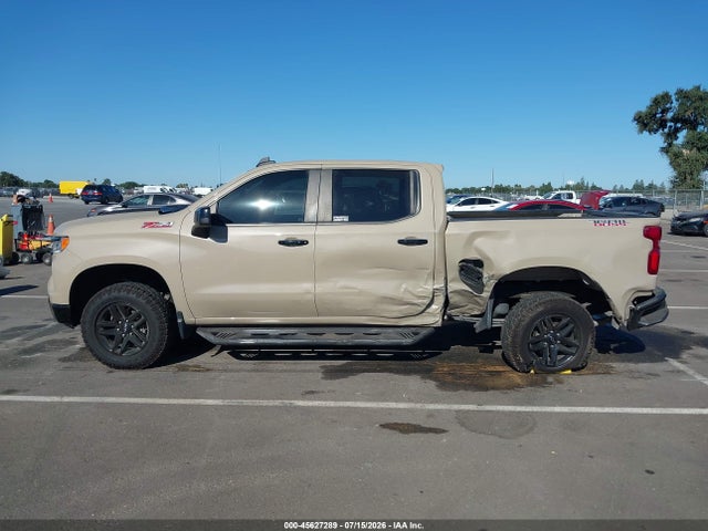 3GCUDFED4NG654216 Chevrolet Silverado 1500 4wd Short Bed Lt Trail Boss