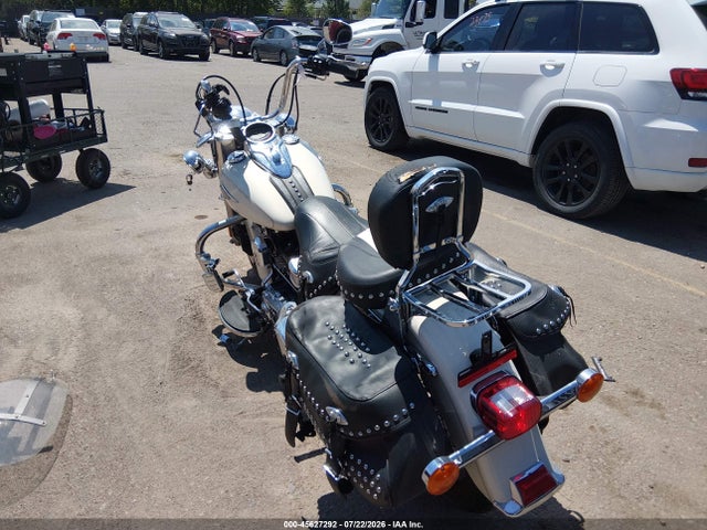 Harley-Davidson Flstc Heritage Softail Classic 2015 1HD1BWV14FB029953 Image 3
