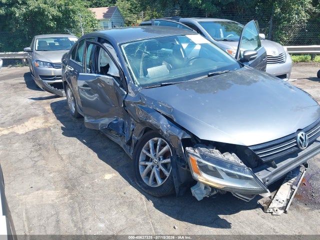 45627325 :رقم المزاد ، 3VWDP7AJ1DM376459 vin ، 2013 Volkswagen Jetta 2.5l Se مزاد بيع