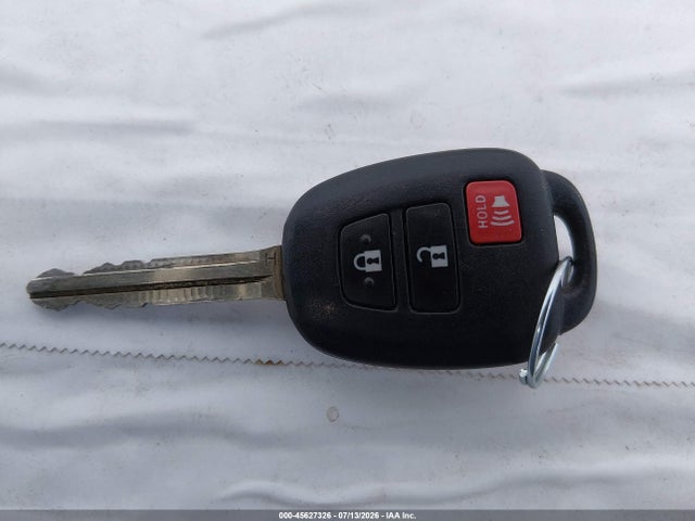 Toyota Highlander Le 2018 5TDZARFH0JS035349 Image 11