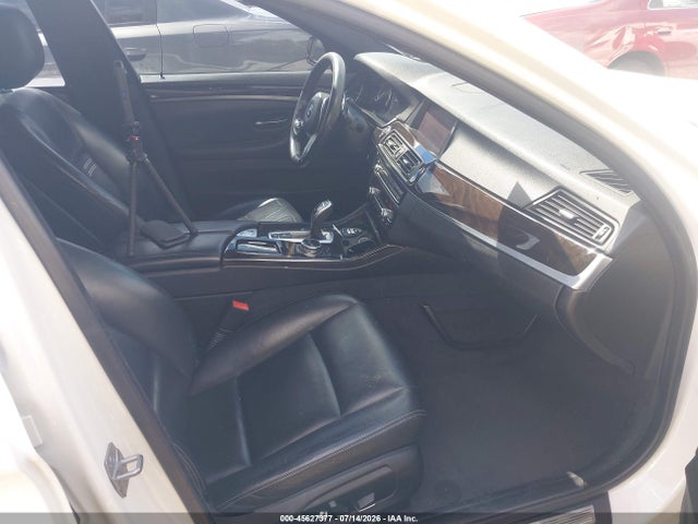 45627377 :رقم المزاد ، WBA5A5C59FD513513 vin ، 2015 Bmw 528i مزاد بيع