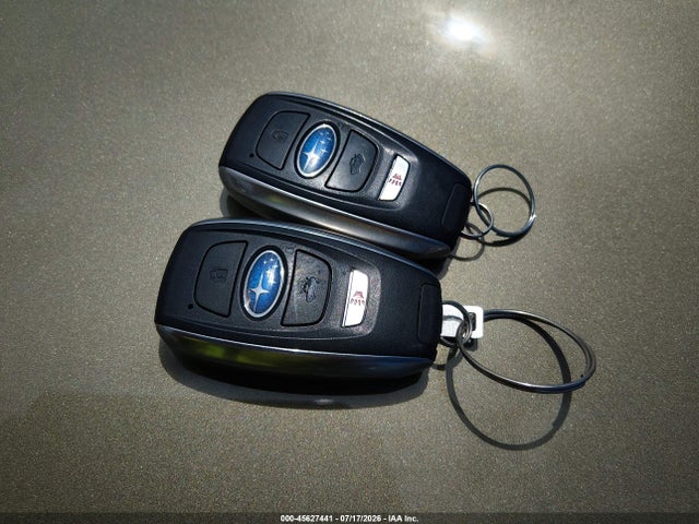 45627441 :رقم المزاد ، JF2SLDDC7SH523565 vin ، 2025 Subaru Forester Premium مزاد بيع