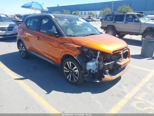 2018 3N1CP5CU4JL506328 main image