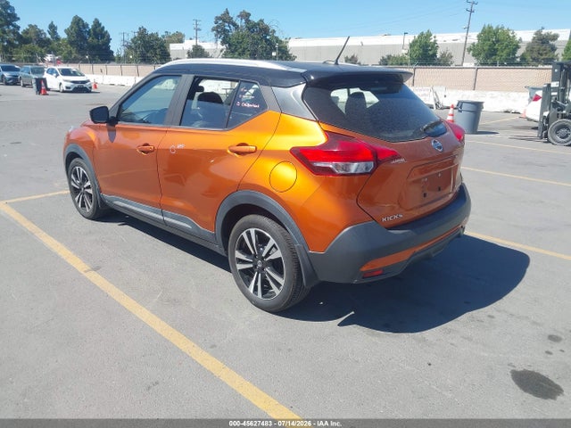 3N1CP5CU4JL506328 Nissan KICKS SR
