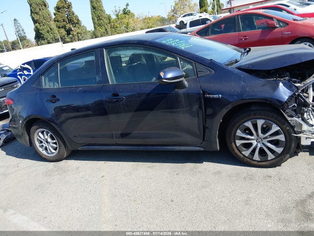 Toyota Corolla Hybrid Le 2021 JTDEAMDE4MJ004701 Image 14
