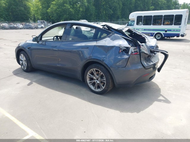 Продаж на аукціоні авто 2023 Tesla Model Y Awd/long Range Dual Motor All-wheel Drive, vin: 7SAYGDEE9PF796353, номер лоту: 45627497