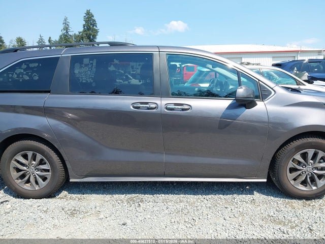 Toyota SIENNA XLE 2023 5TDYSKFC0PS075380 Image 14