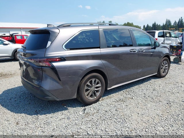 Toyota SIENNA XLE 2023 5TDYSKFC0PS075380 Image 4