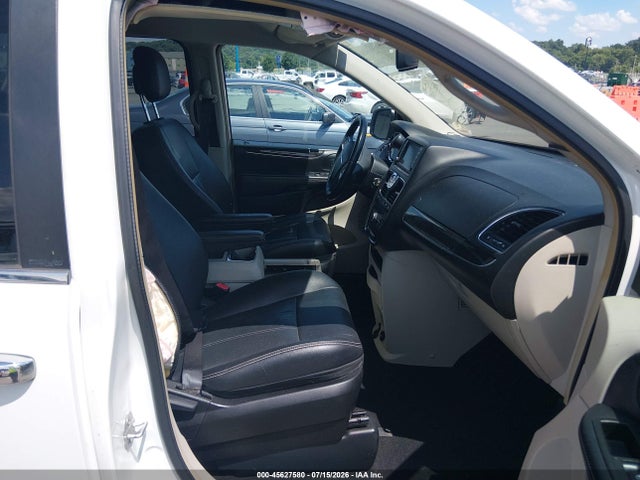 45627580 :رقم المزاد ، 2C4RC1BG2DR815147 vin ، 2013 Chrysler Town & Country Touring مزاد بيع