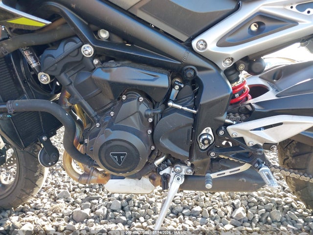 Triumph Motorcycle Street Triple 765 R 2024 SMTA604S2RTBR0818 Image 9