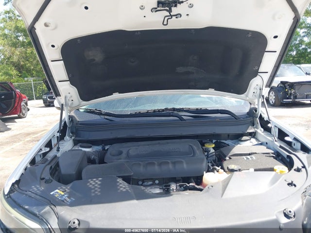 45627650 :رقم المزاد ، 1C4PJLCB2LD511488 vin ، 2020 Jeep Cherokee Latitude Fwd مزاد بيع