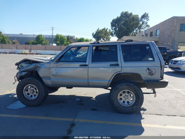 Продажа на аукционе авто 2001 Jeep Cherokee Sport, vin: 1J4FF48S61L554580, номер лота: 45627698
