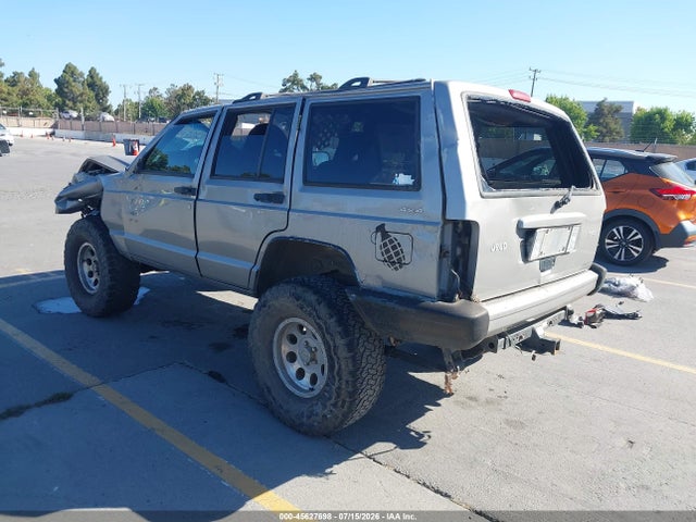 Продажа на аукционе авто 2001 Jeep Cherokee Sport, vin: 1J4FF48S61L554580, номер лота: 45627698