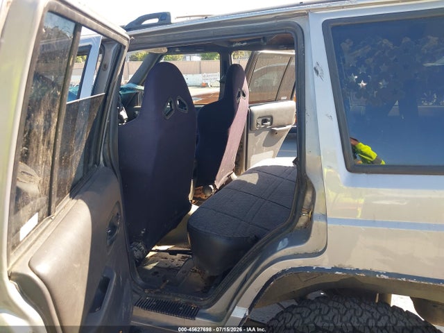 Продажа на аукционе авто 2001 Jeep Cherokee Sport, vin: 1J4FF48S61L554580, номер лота: 45627698