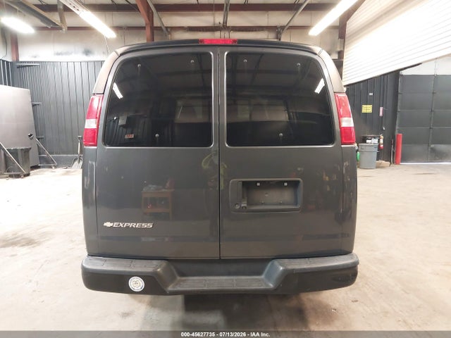 1GAWGEFF1H1243605 Chevrolet Express 2500 Ls