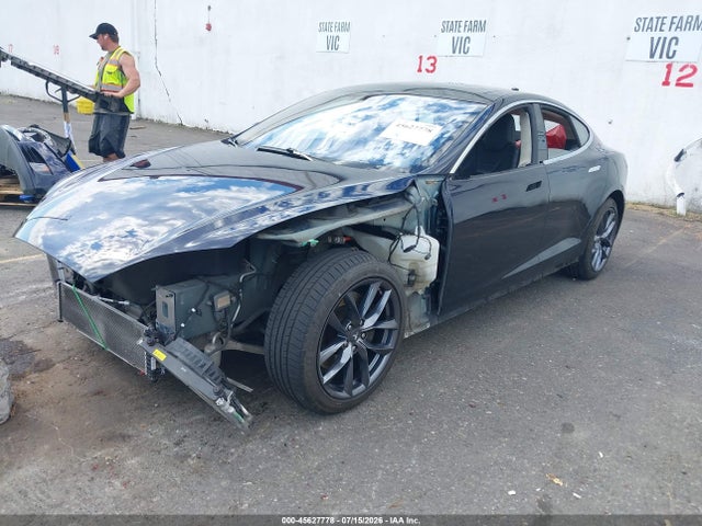Tesla Model S 70d/85d/p85d 2015 5YJSA1H22FF087976 Image 2