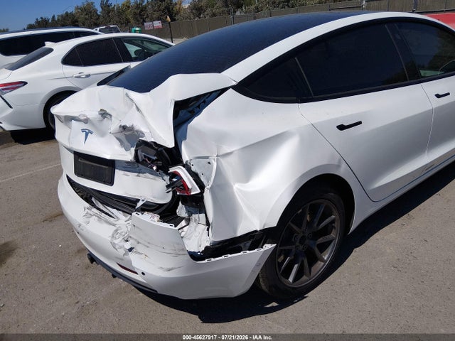 Tesla Model 3 Standard Range Plus Rear-wheel Drive 2021 5YJ3E1EA2MF018593 Image 21