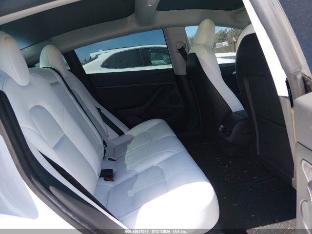 Tesla Model 3 Standard Range Plus Rear-wheel Drive 2021 5YJ3E1EA2MF018593 Image 8