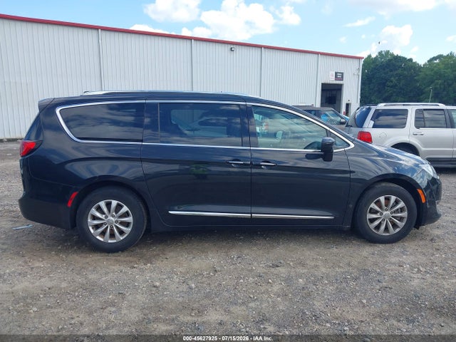 Aukcja sprzedaży 2018 Chrysler Pacifica Touring L, vin: 2C4RC1BG8JR233663, numer aukcji: 45627925