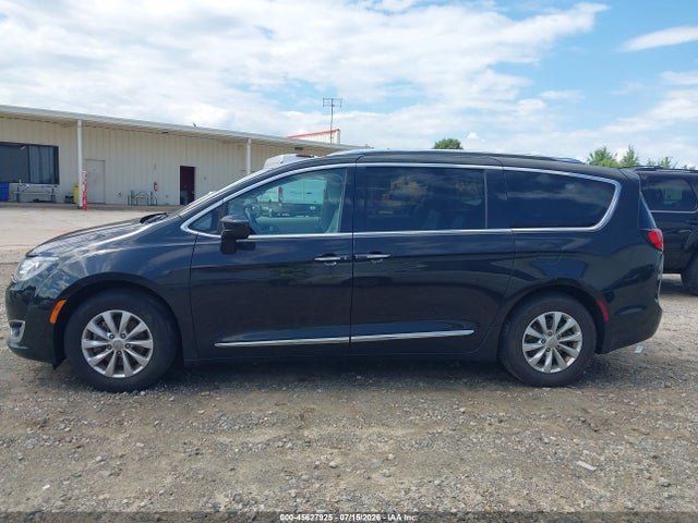 Aukcja sprzedaży 2018 Chrysler Pacifica Touring L, vin: 2C4RC1BG8JR233663, numer aukcji: 45627925