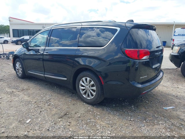 Aukcja sprzedaży 2018 Chrysler Pacifica Touring L, vin: 2C4RC1BG8JR233663, numer aukcji: 45627925