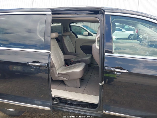 Aukcja sprzedaży 2018 Chrysler Pacifica Touring L, vin: 2C4RC1BG8JR233663, numer aukcji: 45627925