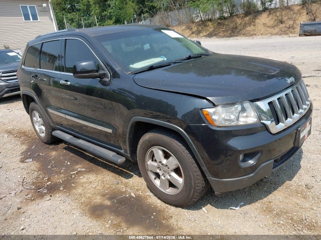 2013 Jeep Grand Cherokee Laredo მანქანა იყიდება აუქციონზე, vin: 1C4RJFAG6DC631522, აუქციონის ნომერი: 45627944