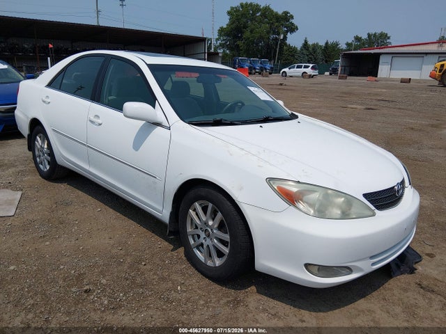 2003 Toyota Camry Xle მანქანა იყიდება აუქციონზე, vin: 4T1BE32K43U260484, აუქციონის ნომერი: 45627950