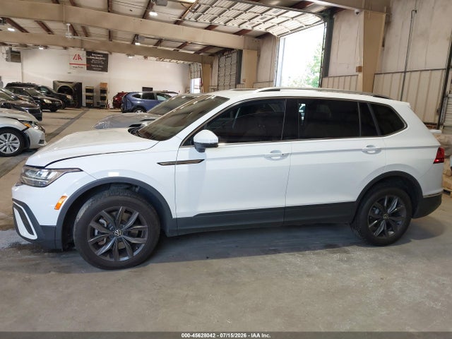 2022 Volkswagen Tiguan 2.0t Se მანქანა იყიდება აუქციონზე, vin: 3VV2B7AX6NM177259, აუქციონის ნომერი: 45628042
