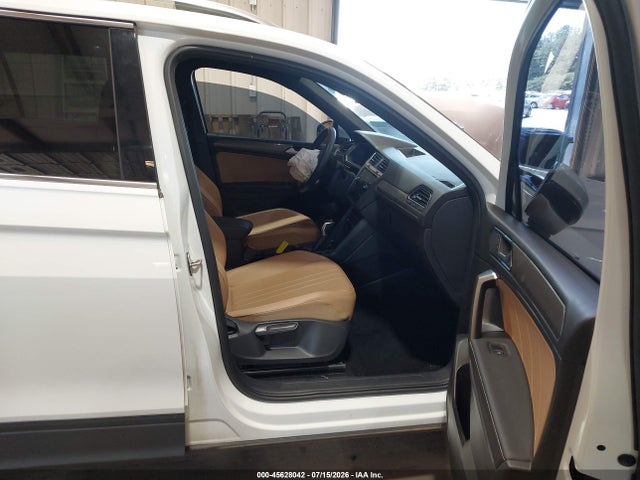 2022 Volkswagen Tiguan 2.0t Se მანქანა იყიდება აუქციონზე, vin: 3VV2B7AX6NM177259, აუქციონის ნომერი: 45628042