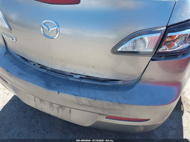 Продаж на аукціоні авто 2012 Mazda Mazda3 I Sport, vin: JM1BL1UF8C1580147, номер лоту: 45628046
