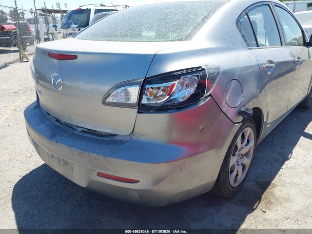 Продаж на аукціоні авто 2012 Mazda Mazda3 I Sport, vin: JM1BL1UF8C1580147, номер лоту: 45628046