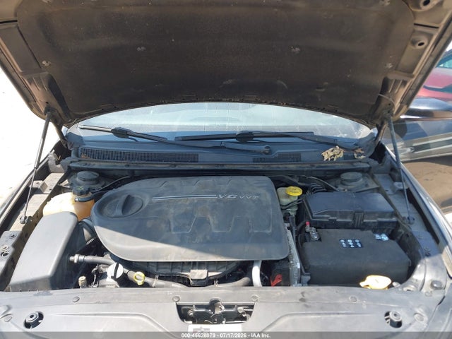 45628079 :رقم المزاد ، 1C3CCCBG2FN686509 vin ، 2015 Chrysler 200 S مزاد بيع