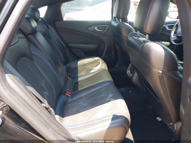 45628079 :رقم المزاد ، 1C3CCCBG2FN686509 vin ، 2015 Chrysler 200 S مزاد بيع