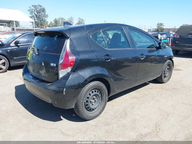 Toyota Prius C Two 2016 JTDKDTB39G1118025 Image 4