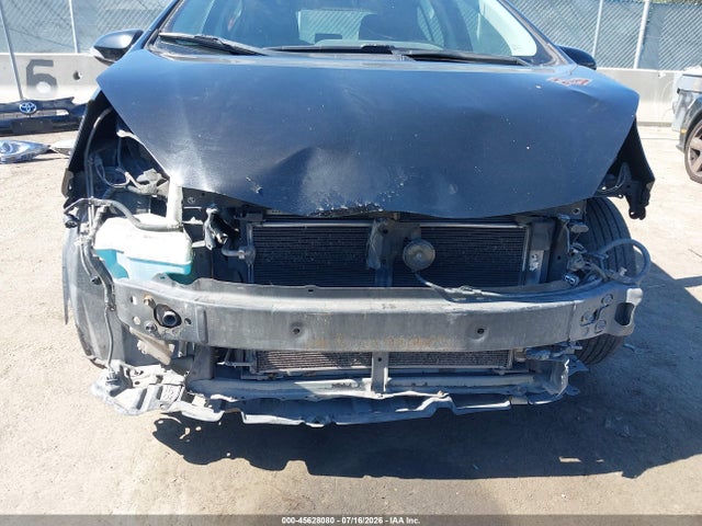 Toyota Prius C Two 2016 JTDKDTB39G1118025 Image 6